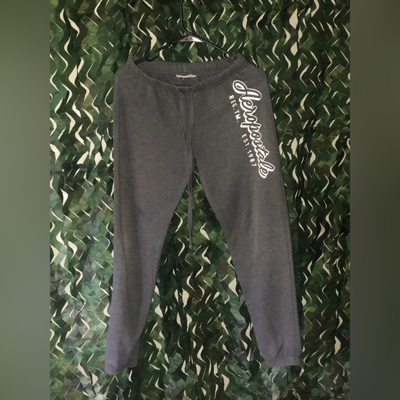 Aeropostale Gray Sweat Set - Picture 4 of 5